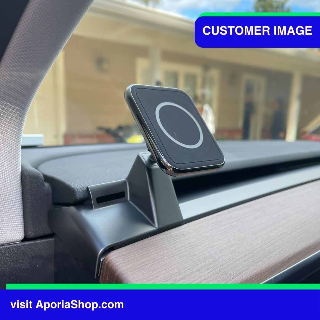 Customer image of Black MagSafe Wireless Charger Tesla Mount